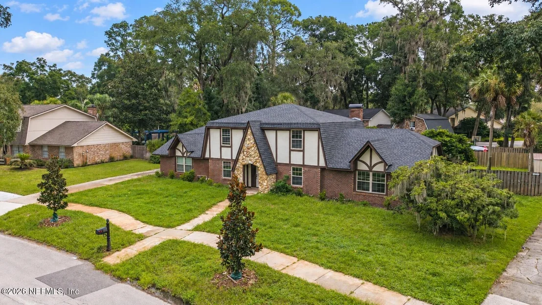 Photo of 4463 RIVER TRAIL Road