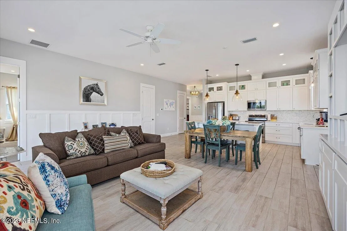 Photo of 191 OCEANVIEW Drive