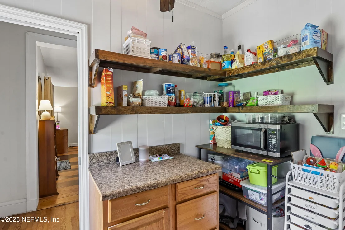 Photo of 2252 MILLS Road