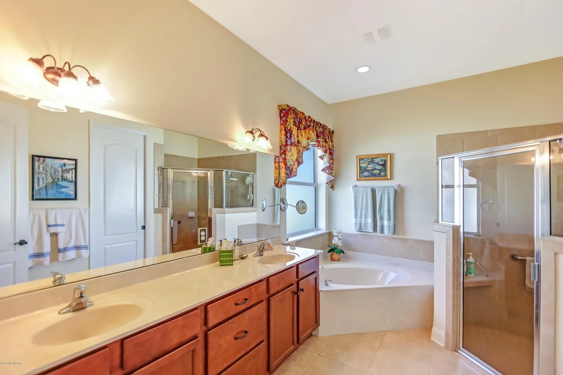 Photo of 441 N LEGACY Trail
