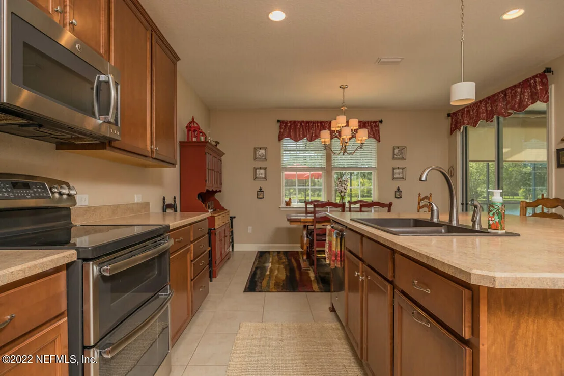 Photo of 121 DEERFIELD GROVE Way