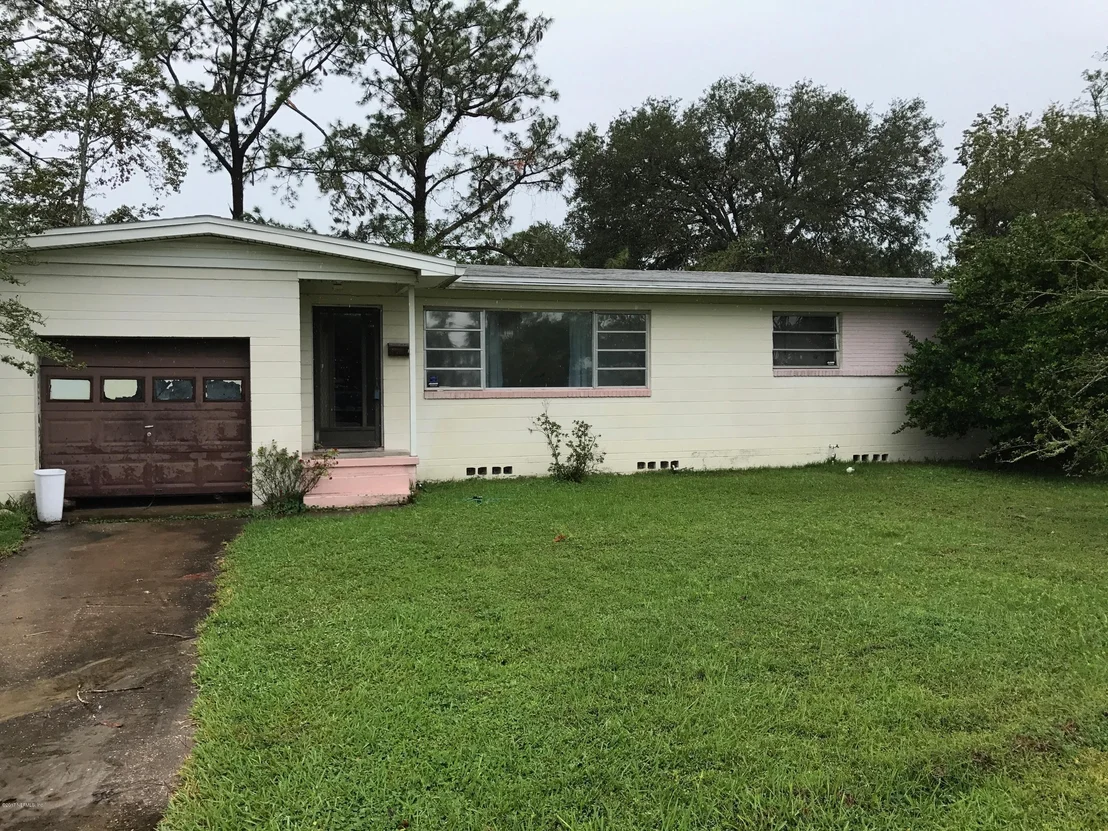 Photo of 2128 DEAN Road