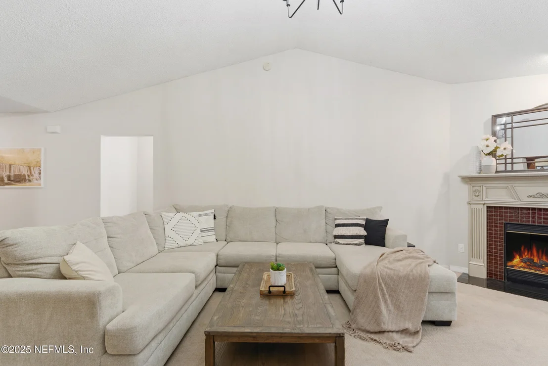 Photo of 1514 MAPLE LEAF Lane