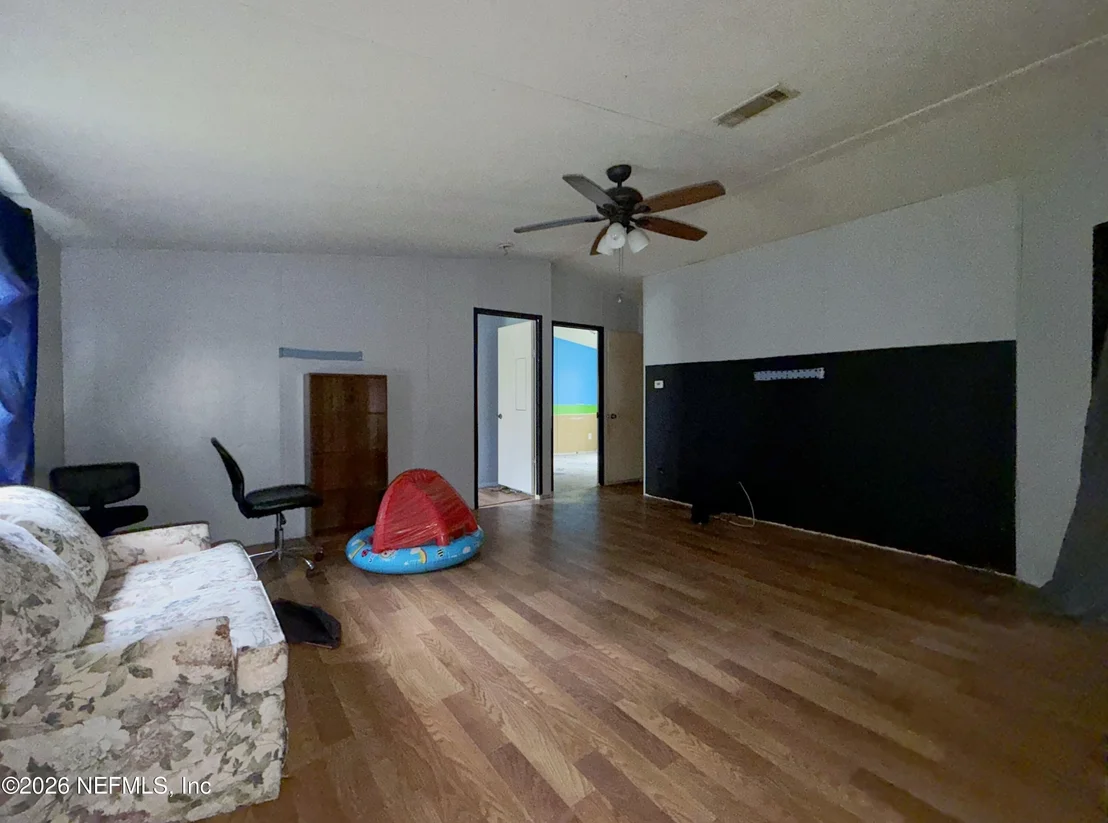 Photo of 815 DEL MONACO Avenue