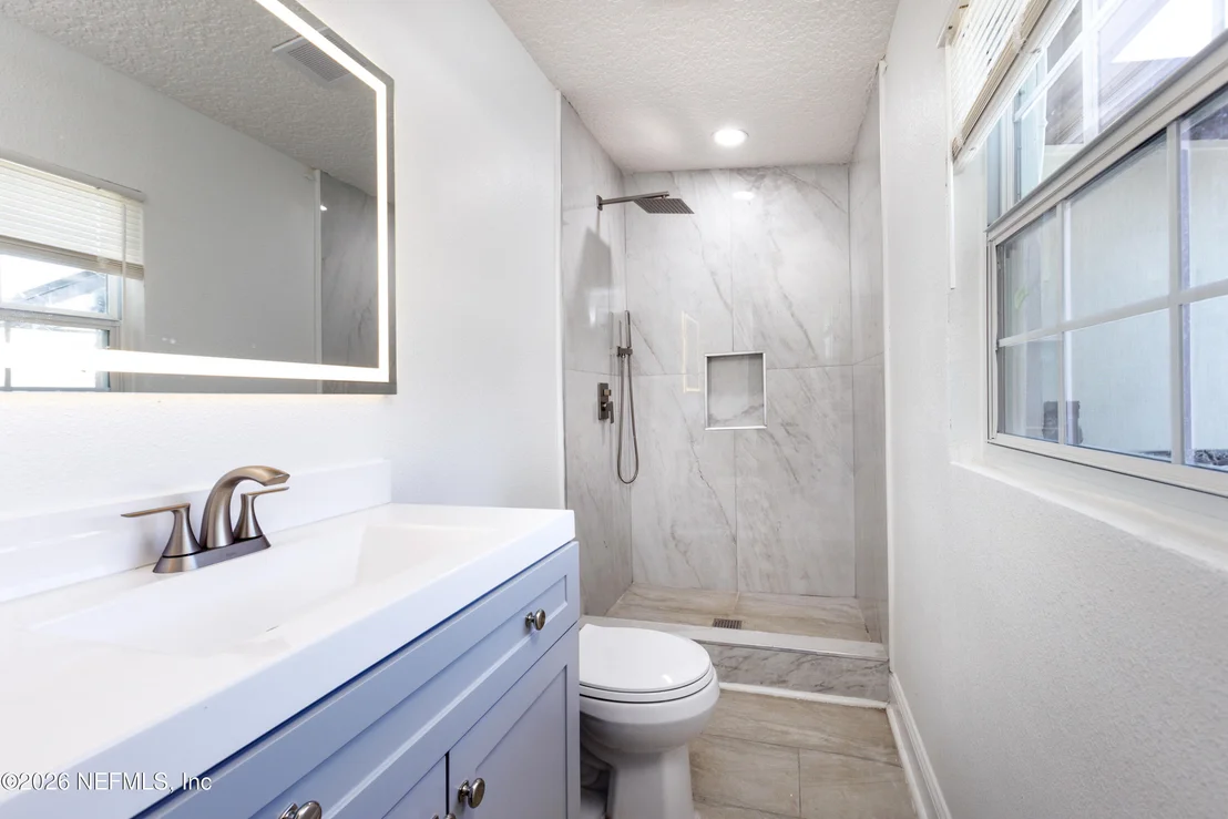 Photo of 203 RIO Road