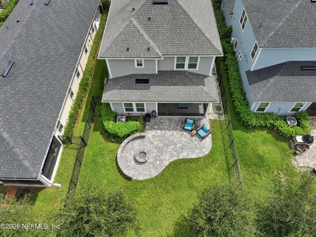 Photo of 324 FERNDALE Way