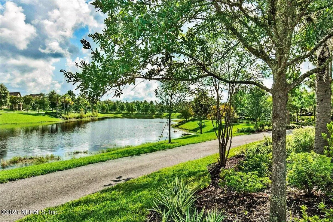 Photo of 105 OAK SHADOW Place