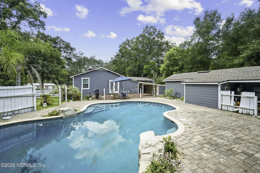 Photo of 9741 BRADLEY Road