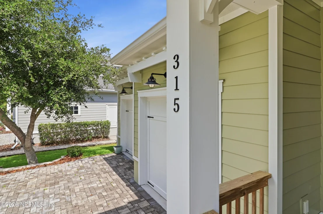 Photo of 315 RIDGEWAY Road