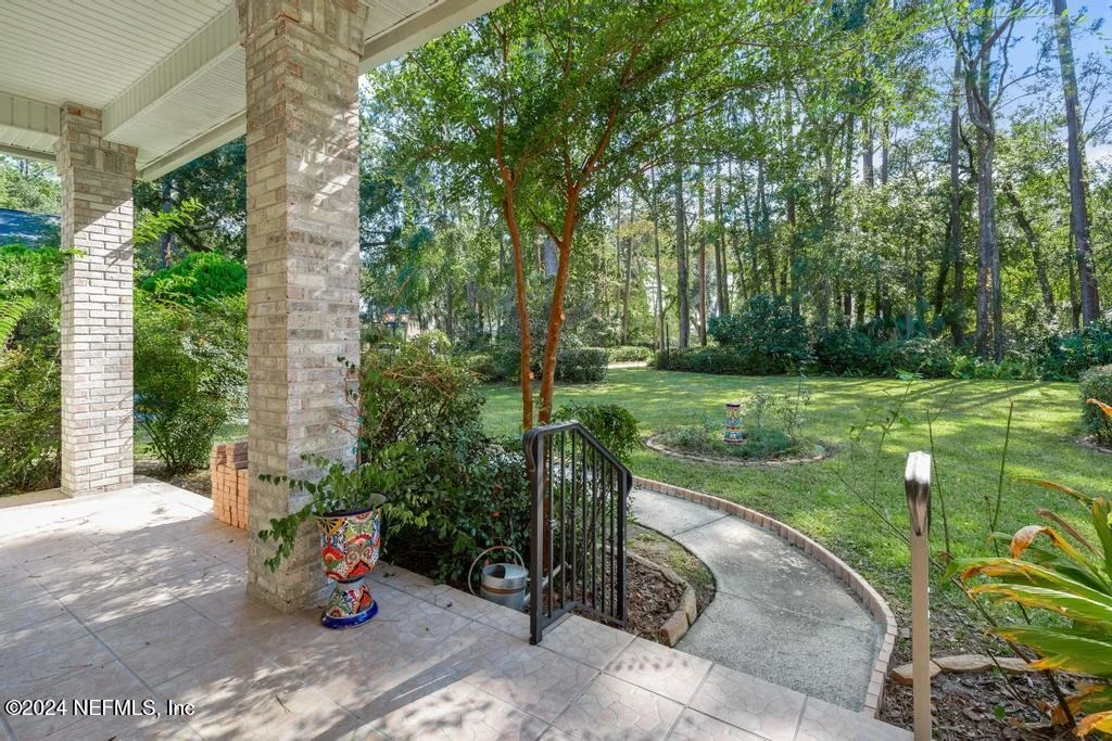 Photo of 413 RIVER BIRCH Lane