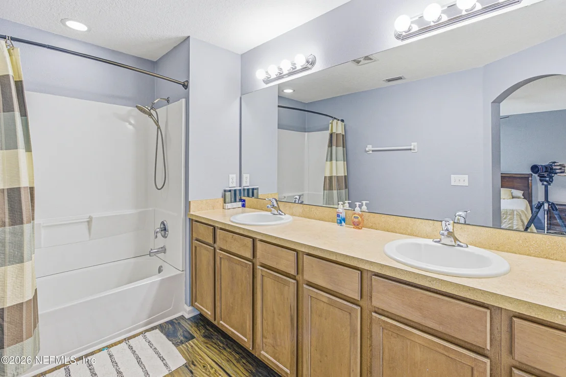 Photo of Unit B at 3690 CRESWICK Circle