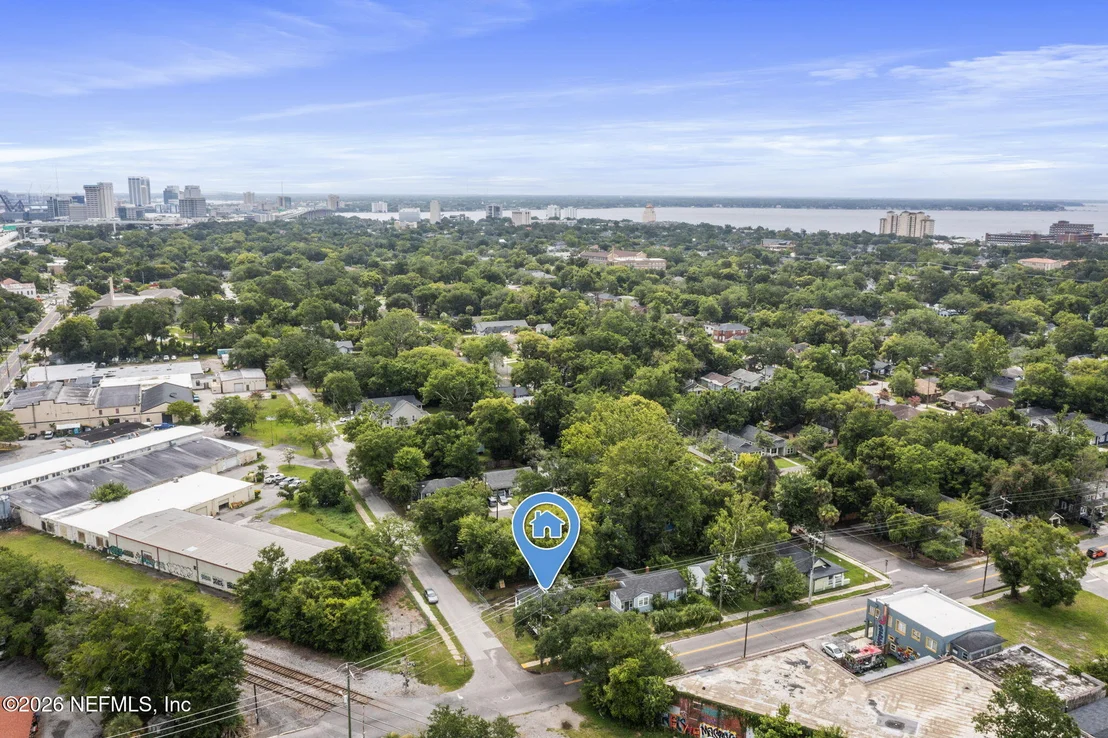 Photo of 703 KING Street