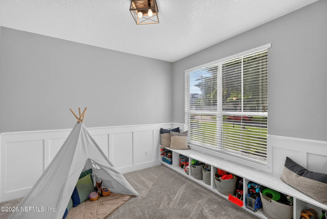 Photo of 394 HEFFERON Drive