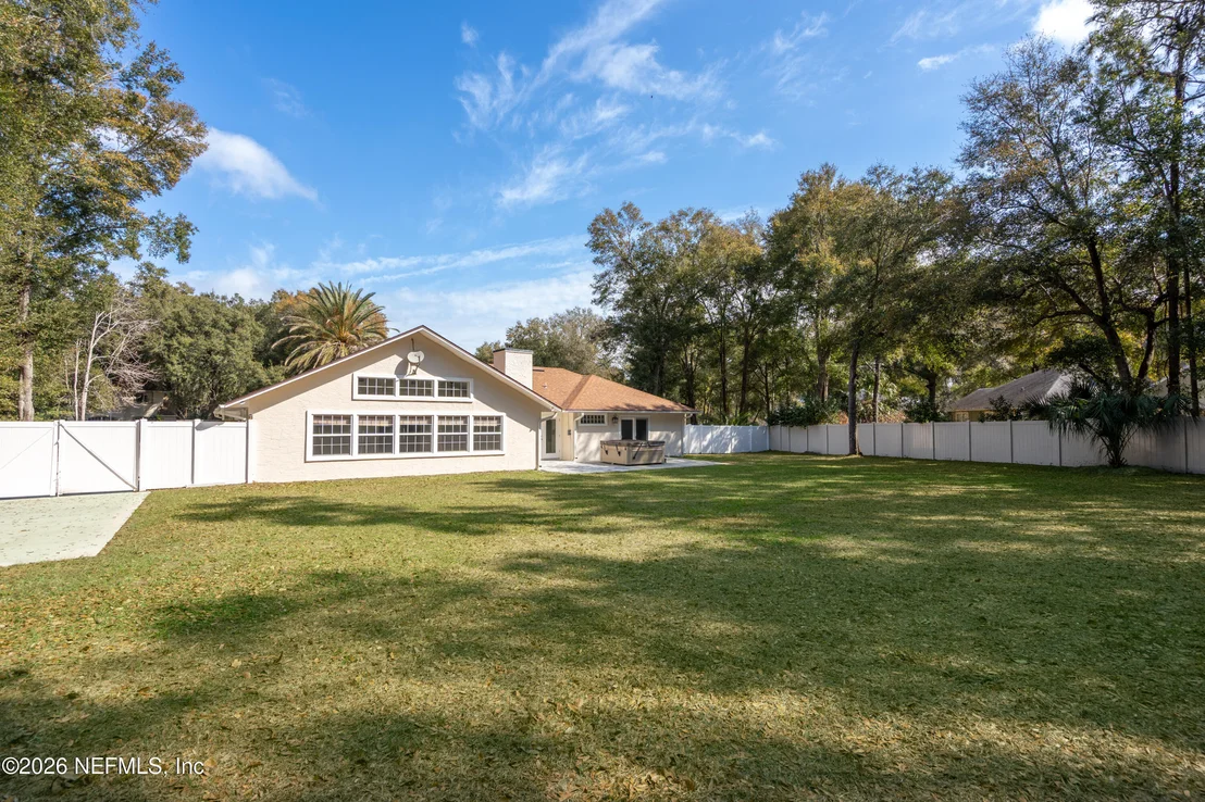Photo of 3508 KINGS ROAD Road S