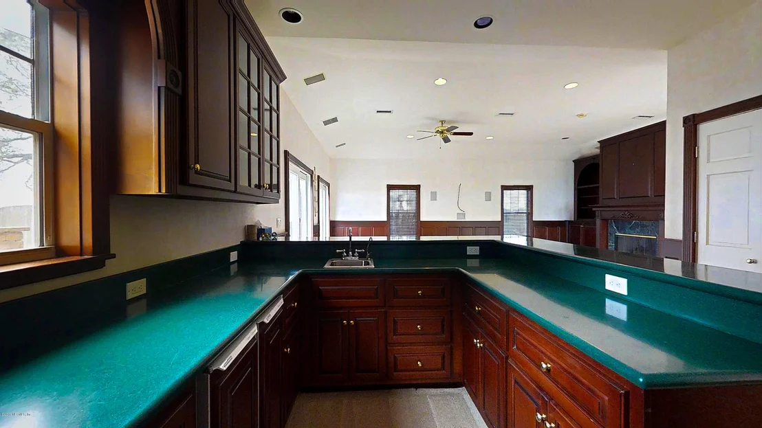 Photo of 1250 HERON POINT Road