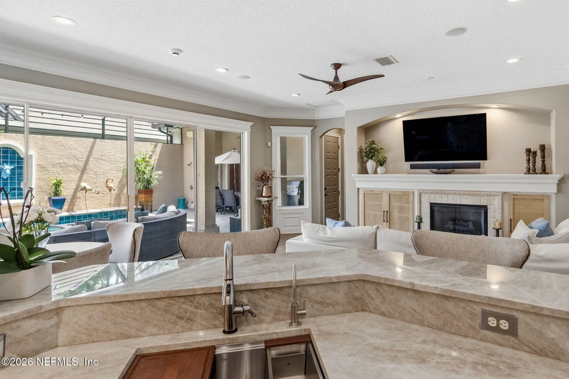 Photo of 105 LAUREL Way
