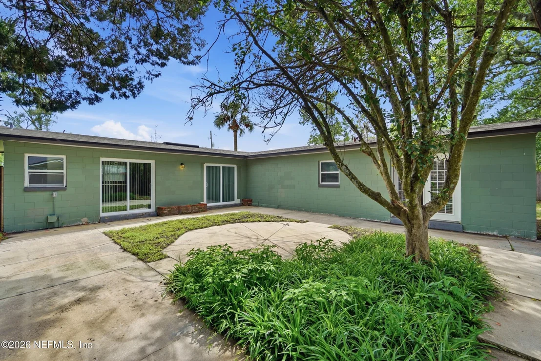 Photo of 7841 AUSTIN Road