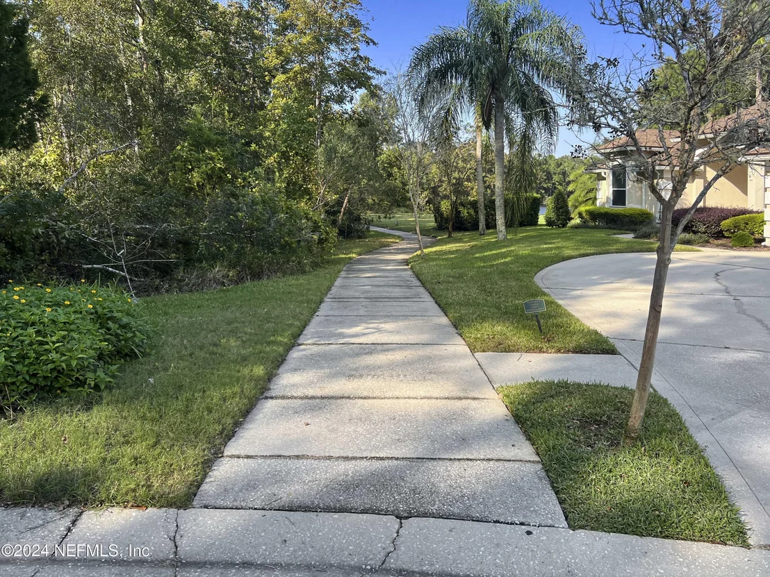 Photo of 804 MILL STREAM Road