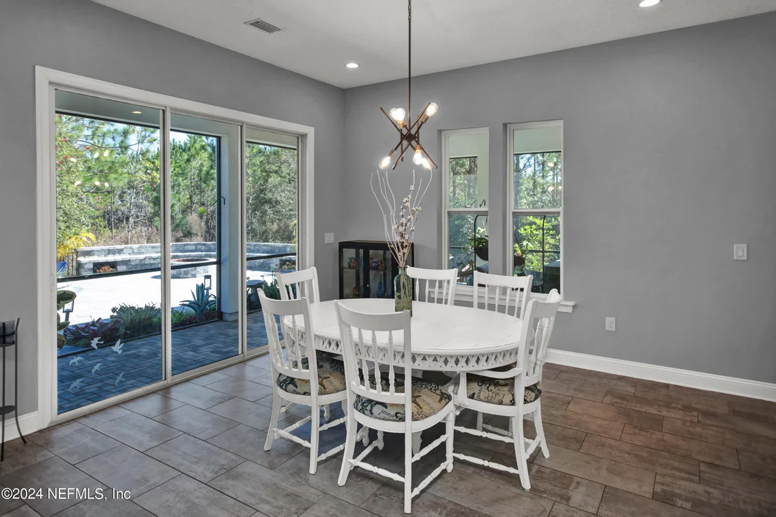 Photo of 10152 SILVERBROOK Trail