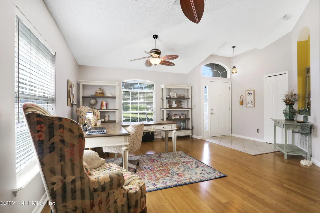 Photo of 321 JOHNS GLEN Drive