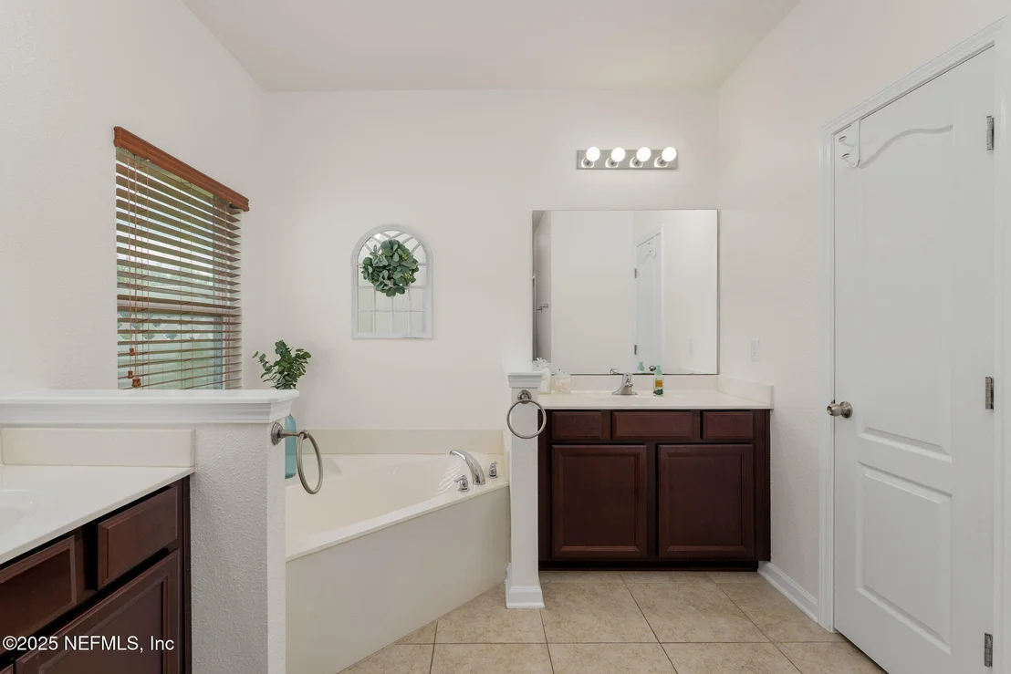 Photo of 812 WARDS CREEK Lane