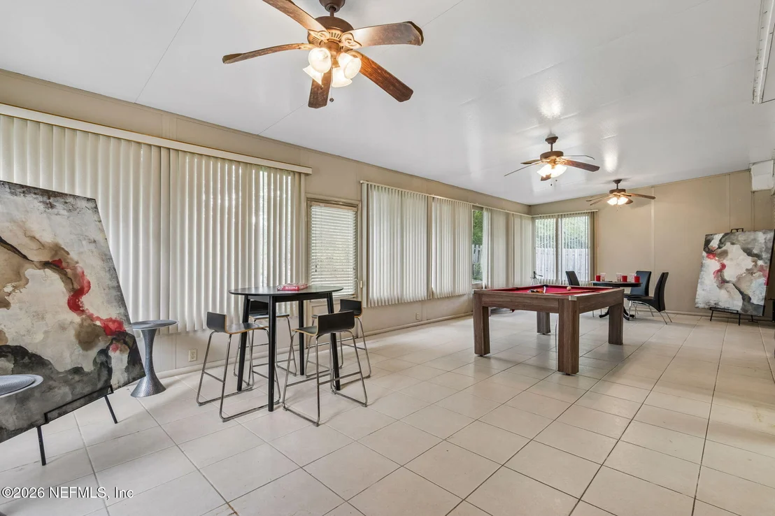 Photo of 794 CAMERON Drive