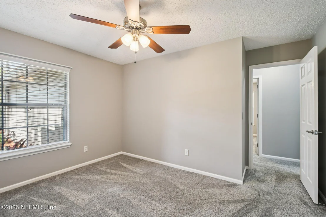 Photo of 3070 NAUTILUS Road