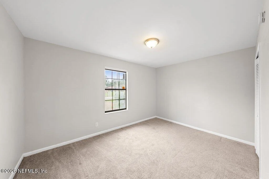 Photo of 1235 SQUIRREL Lane N