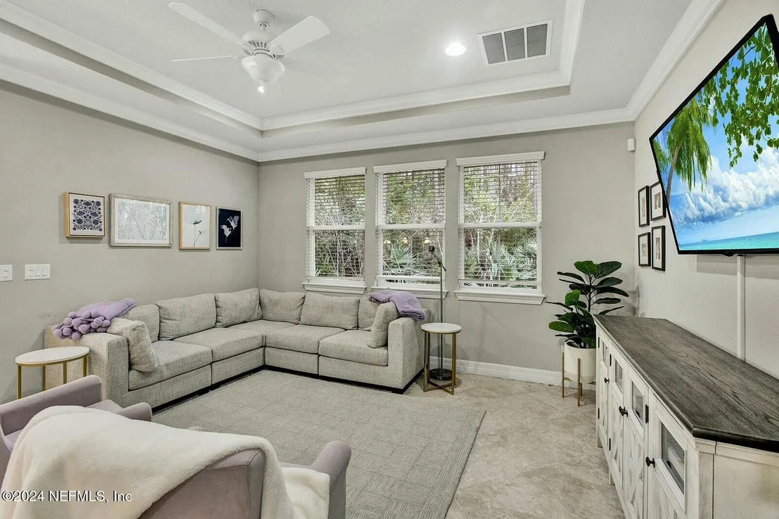 Photo of 82 PARK FRONT Lane