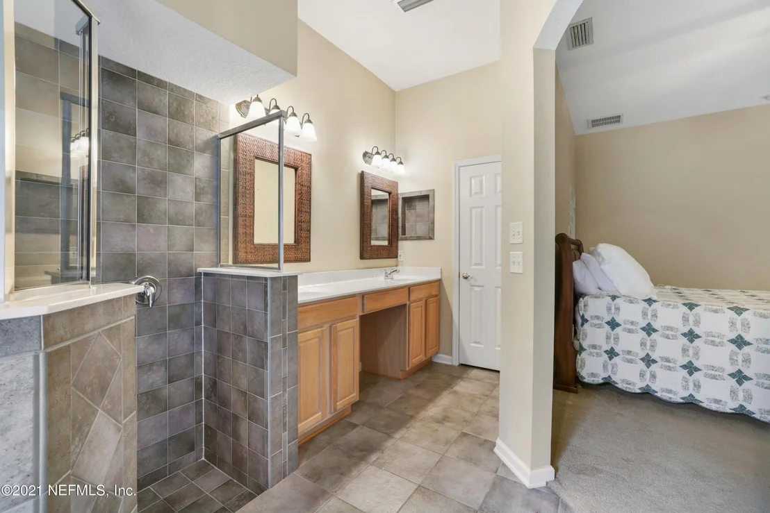 Photo of 420 HEATHER PARK Lane