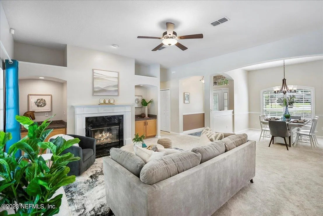 Photo of 2809 SWEETHOLLY Drive