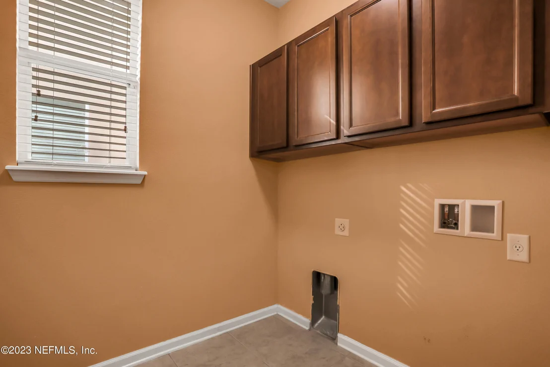 Photo of 724 BRIAR VIEW Drive