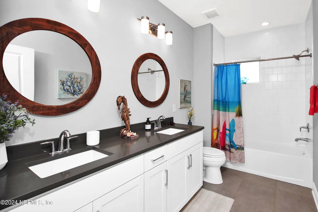 Photo of 10152 SILVERBROOK Trail