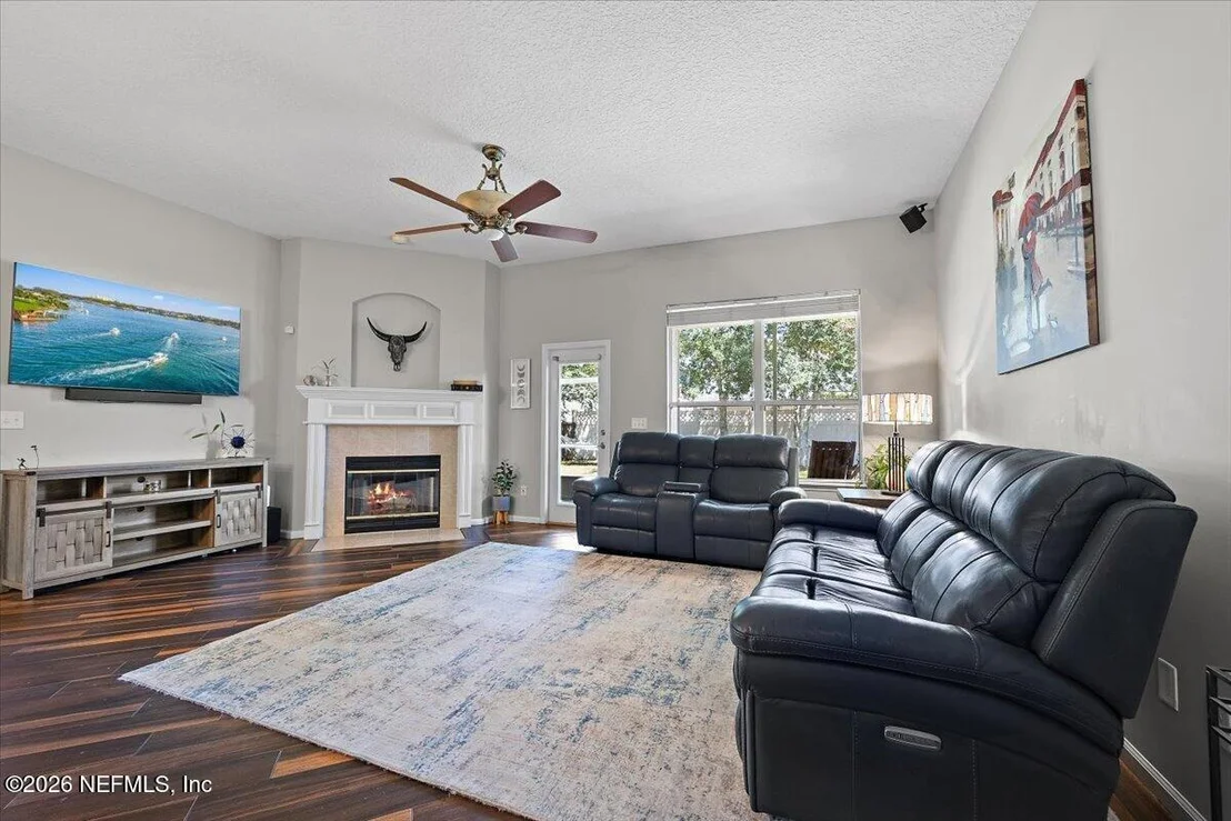 Photo of 1704 WINDOVER Place