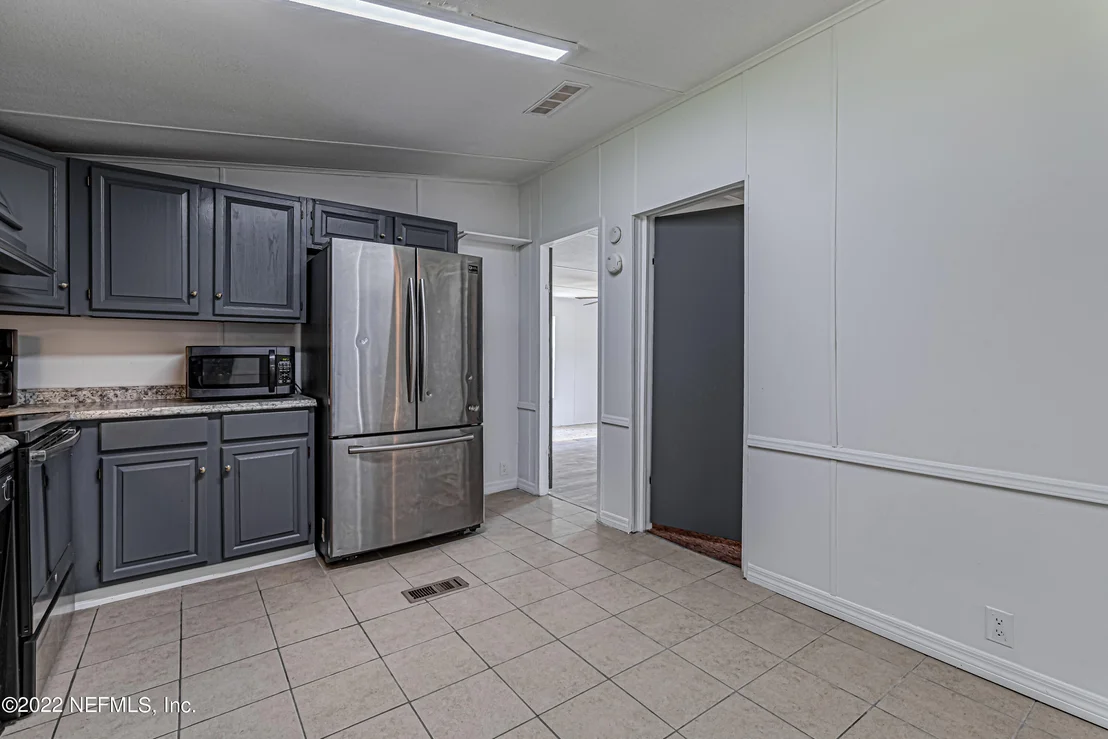 Photo of 65 PEPPERMINT Avenue