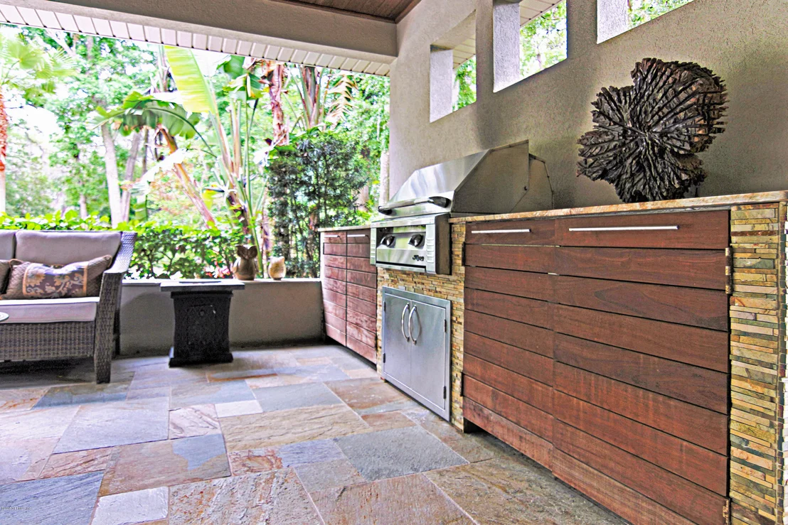Photo of 3016 FOREST Circle