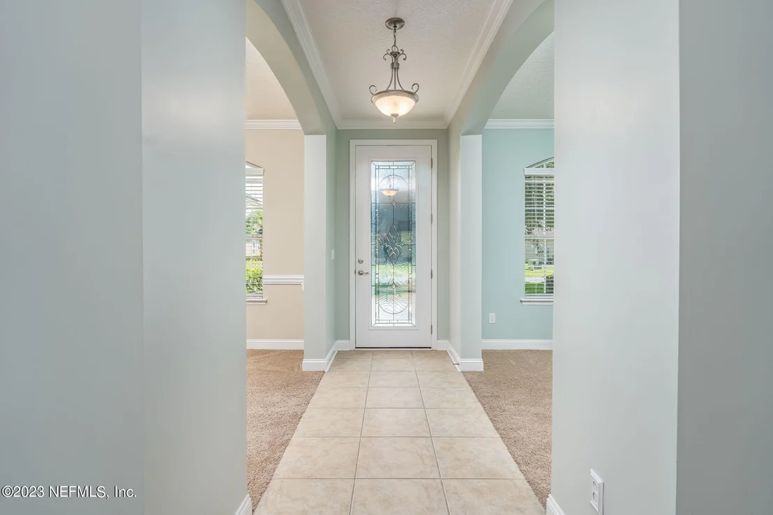 Photo of 548 SADDLESTONE Drive