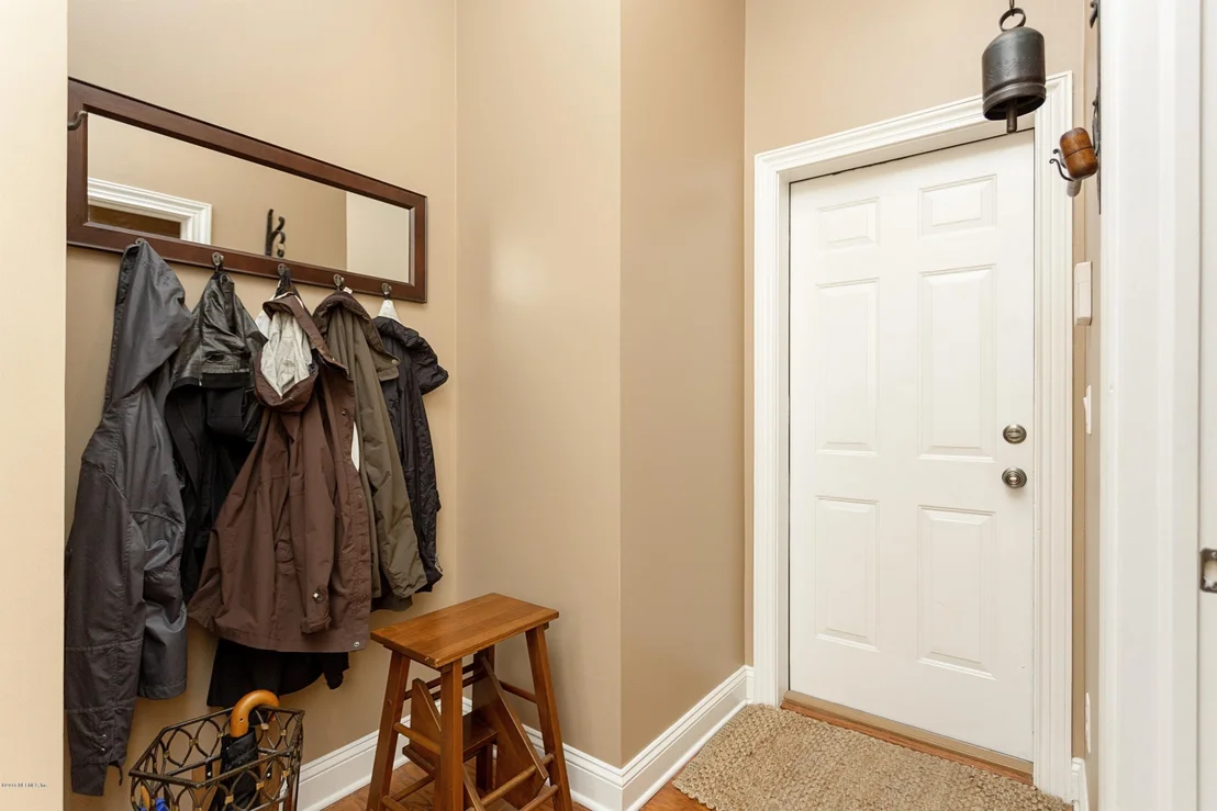 Photo of 465 SUMMERSET Drive