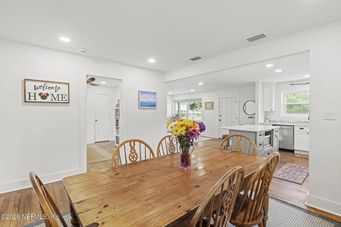 Photo of 406 ARREDONDO Avenue