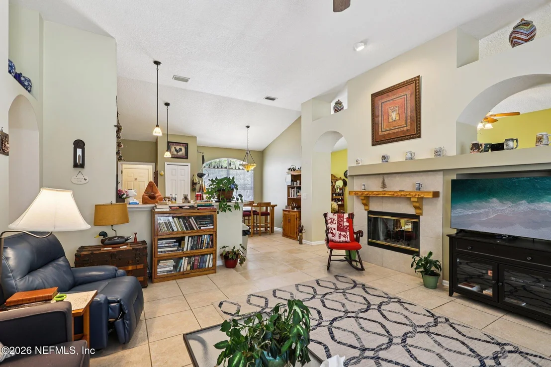 Photo of 1229 CACTUS CUT Road