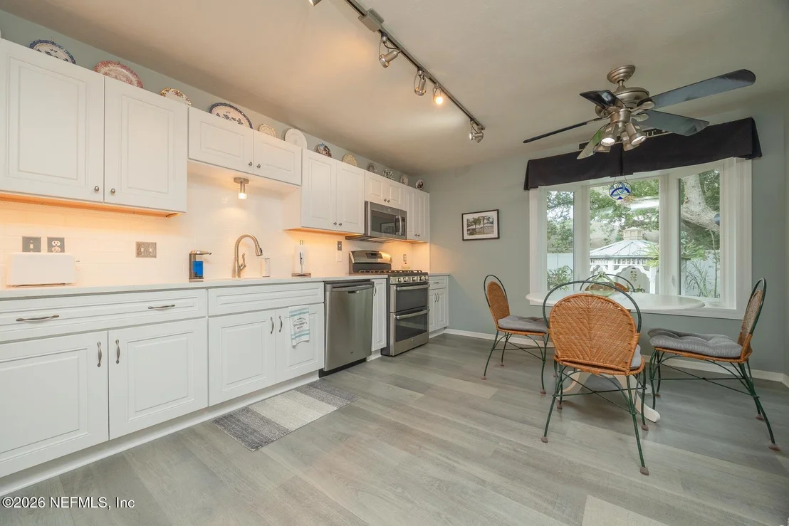 Photo of 405 FIFTH Street