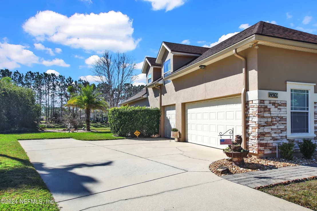 Photo of 1309 PADOLA Road