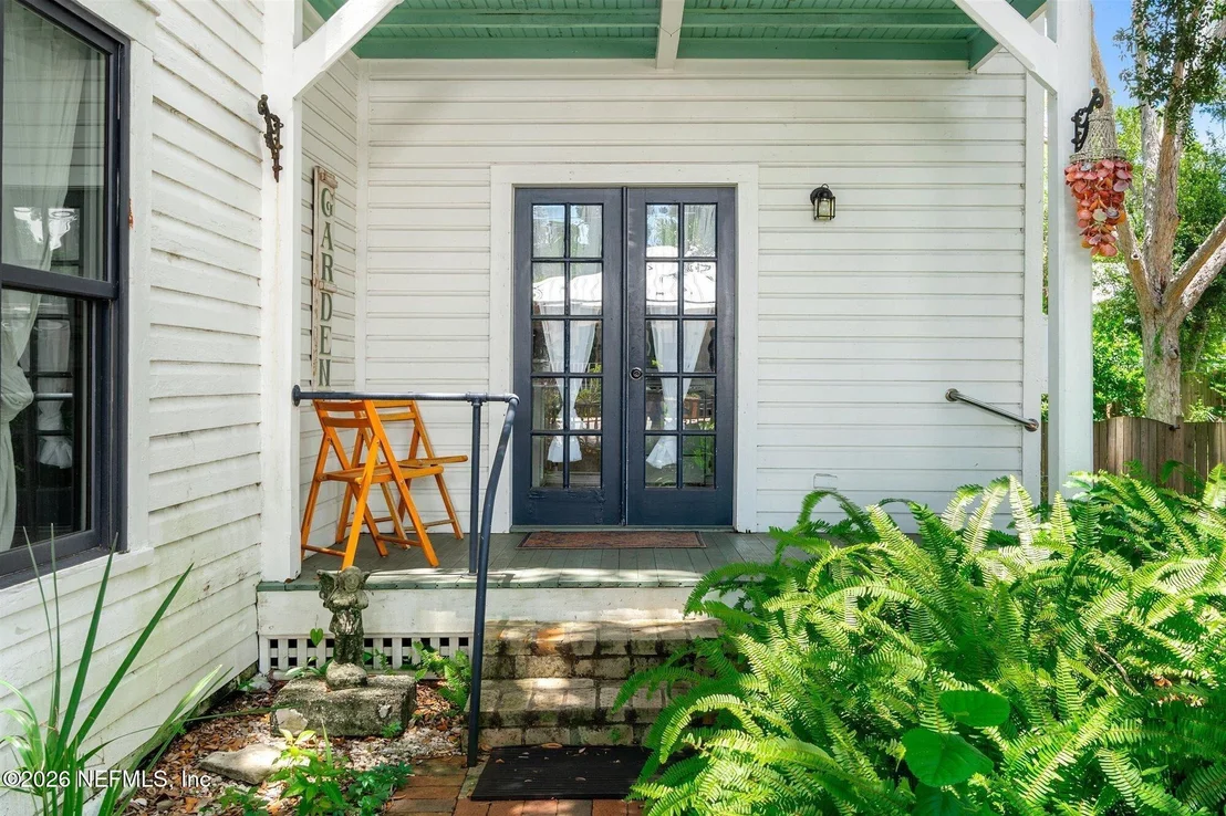 Photo of 18 LOCUST Street