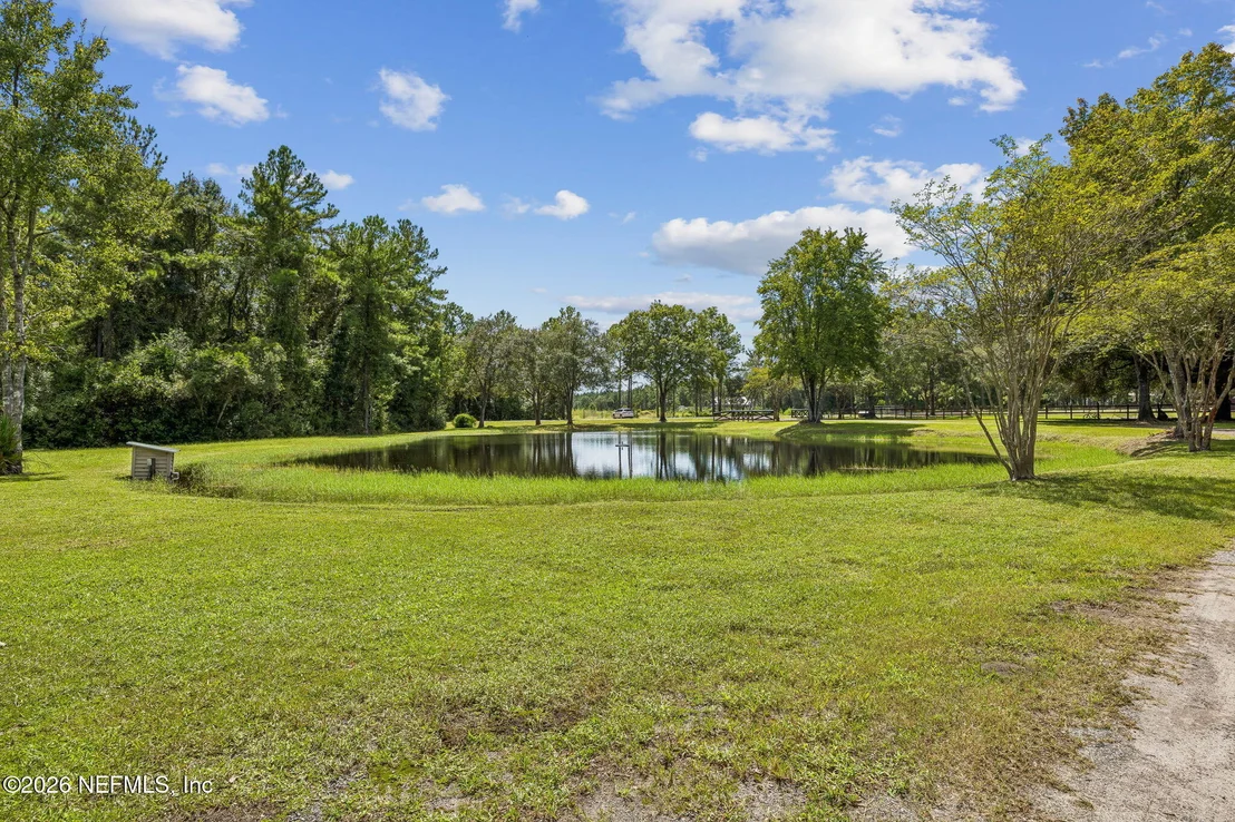 Photo of 35487 QUAIL Road N