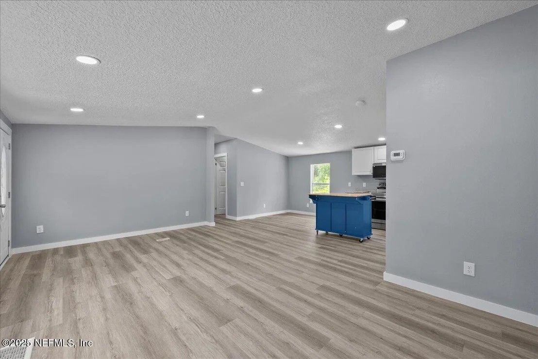 Photo of 713 HICKORY NUT Trail