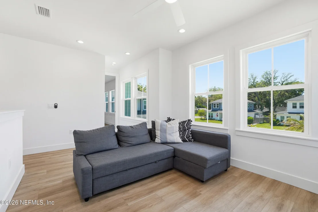 Photo of 3 RIO Lane