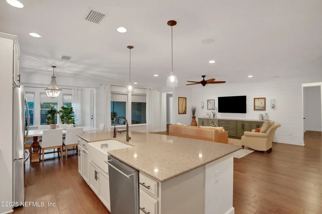 Photo of 205 WOODSONG Lane
