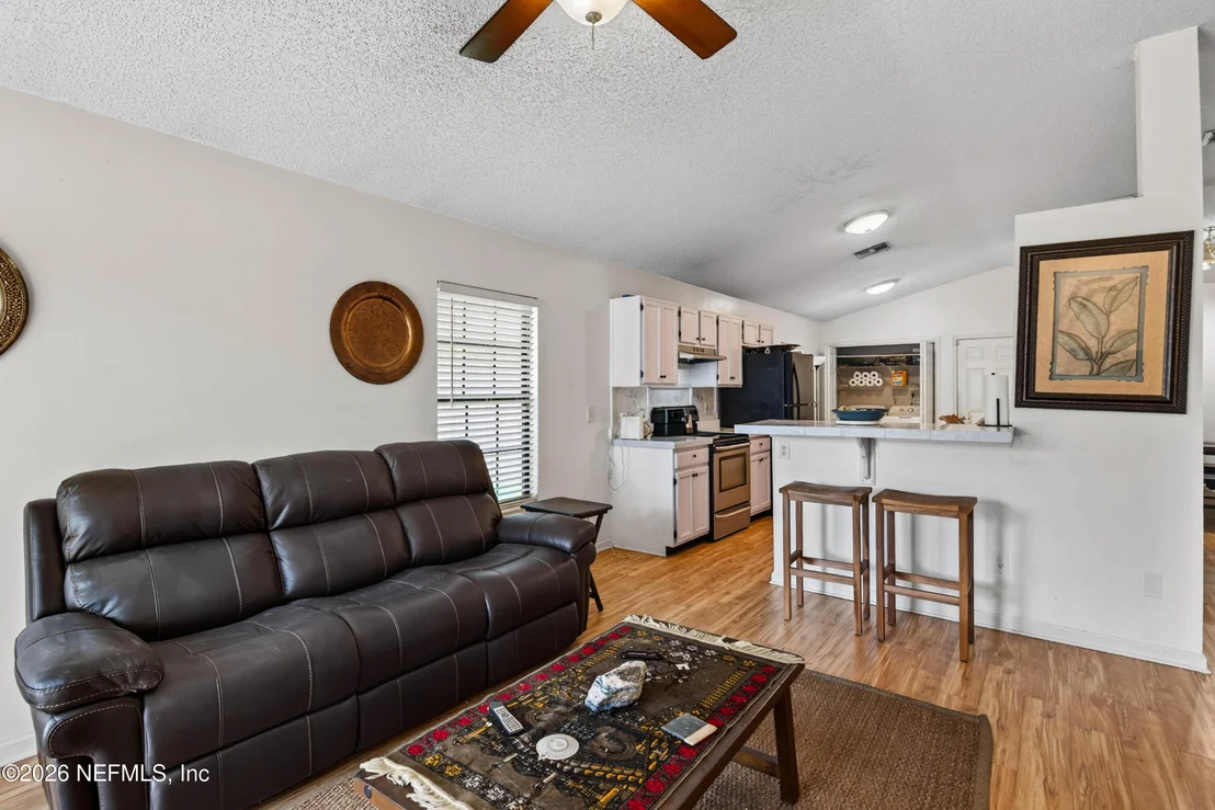 Photo of 1641 SPRING OAKS Lane