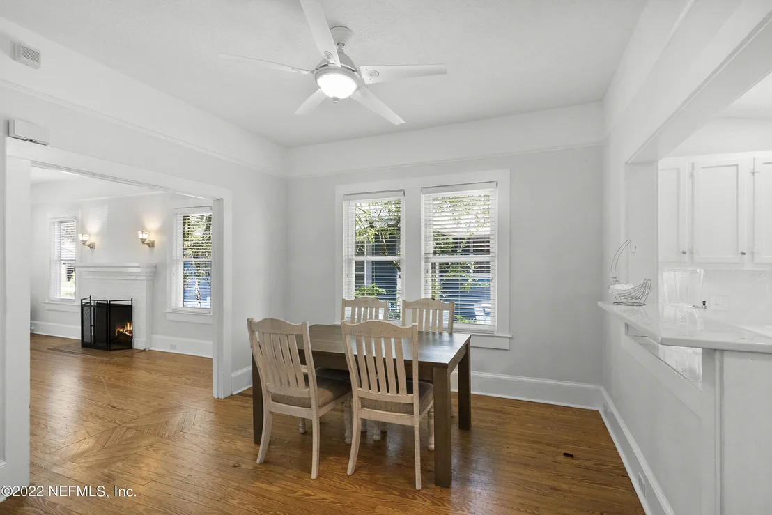 Photo of 60 ALMERIA Street