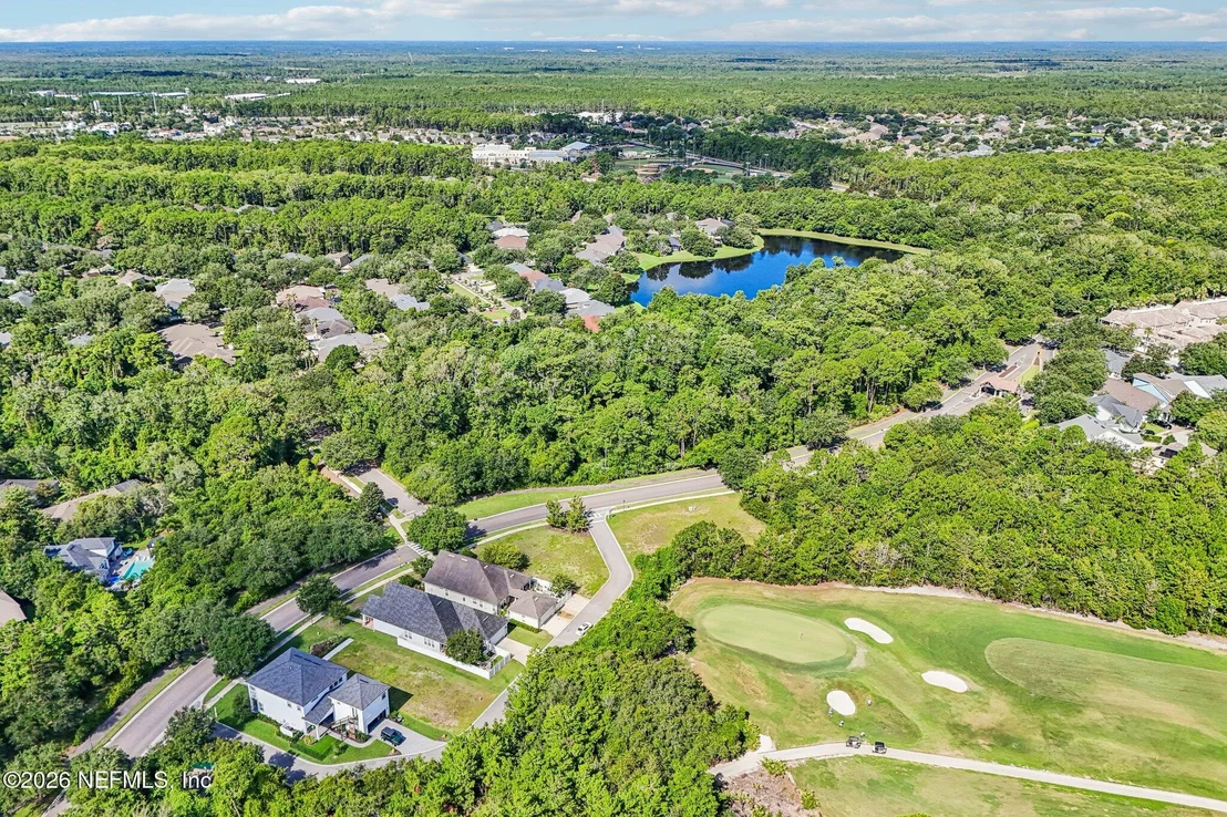 Photo of 744 S LOOP Parkway